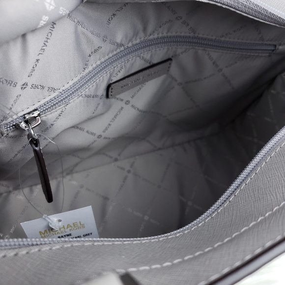 🌺NWT Michael Kors MD EW Rayne Satchel pearl grey - Picture 7 of 8